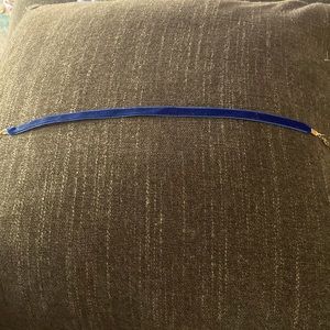 Velvet blue choker.